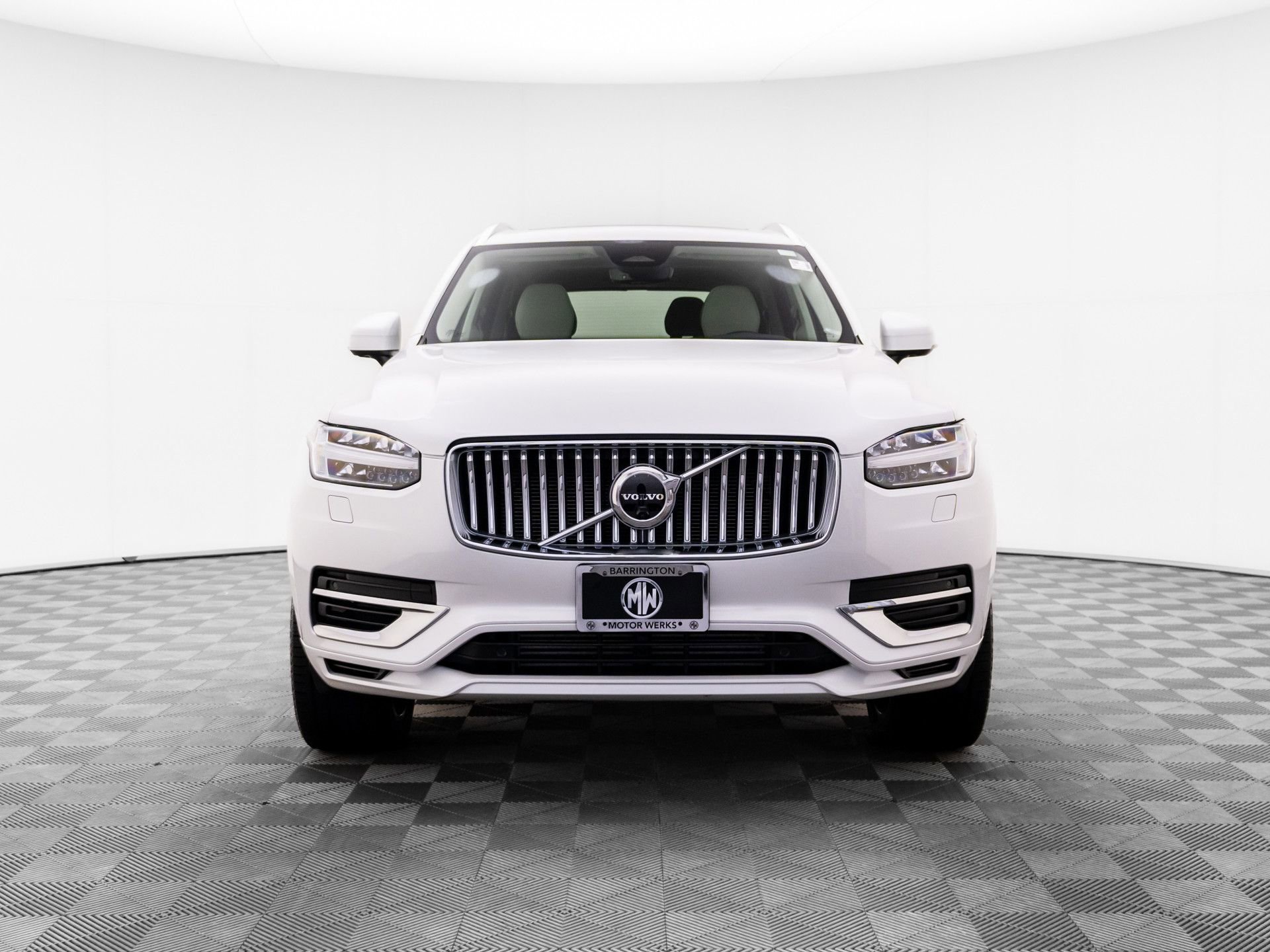 Used 2023 Volvo XC90 T8 Plus w/ Protection Package Premier image 8