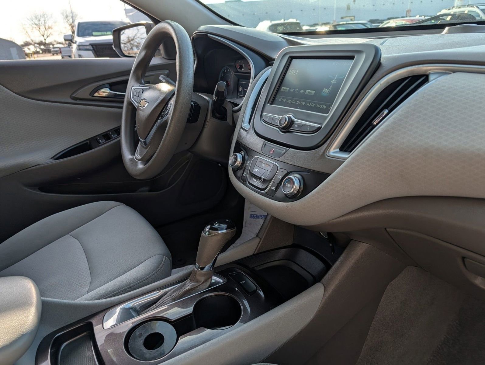 Used 2017 Chevrolet Malibu LS image 20