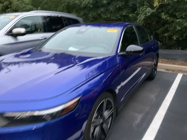 Used 2024 Honda Accord Sport image 9