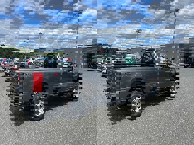 New 2026 Ford F250 XL w/ XL Chrome Package image 5