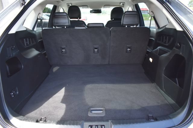 Used 2019 Ford Edge SEL w/ Equipment Group 201A AWD/4WD image 39
