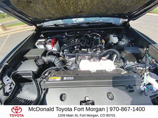 Used 2025 Toyota 4Runner TRD Off-Road Premium AWD/4WD image 26