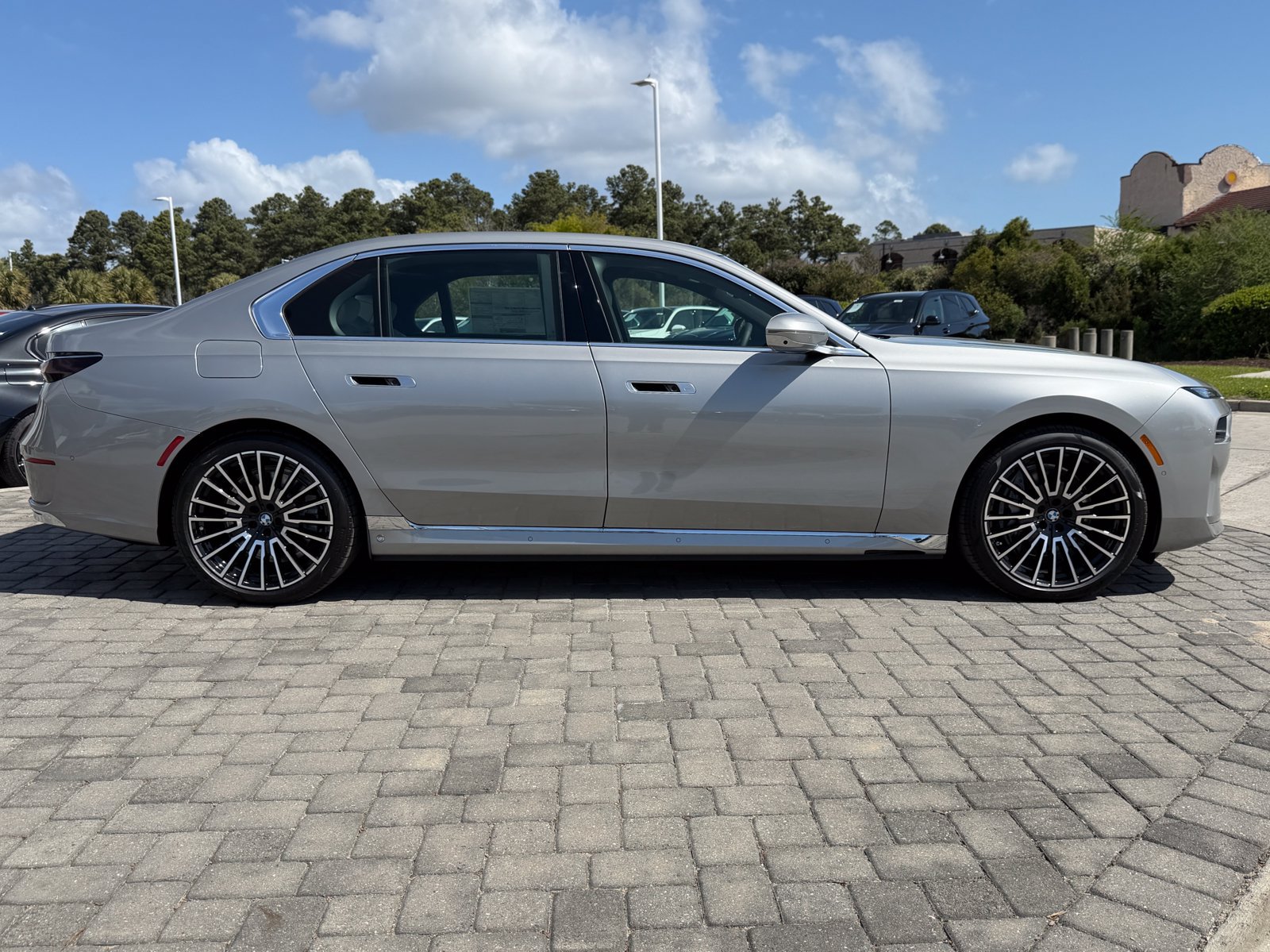 New 2026 BMW i7 eDrive50 w/ Executive Package RWD image 8