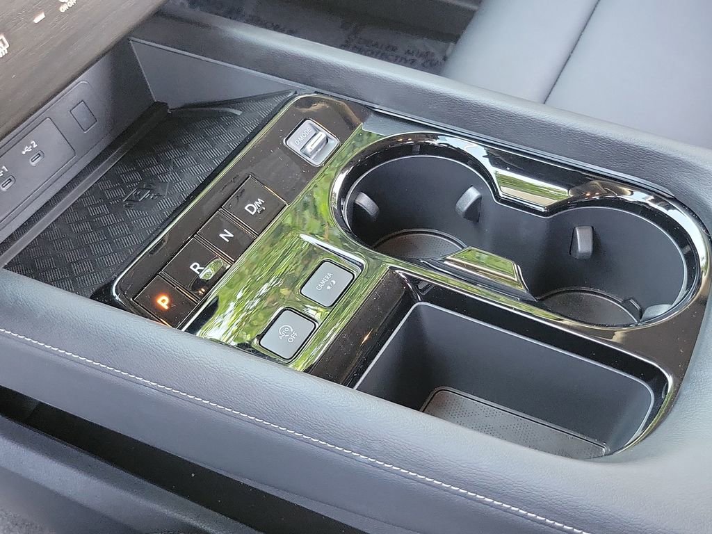 Used 2025 Nissan Murano SV image 13