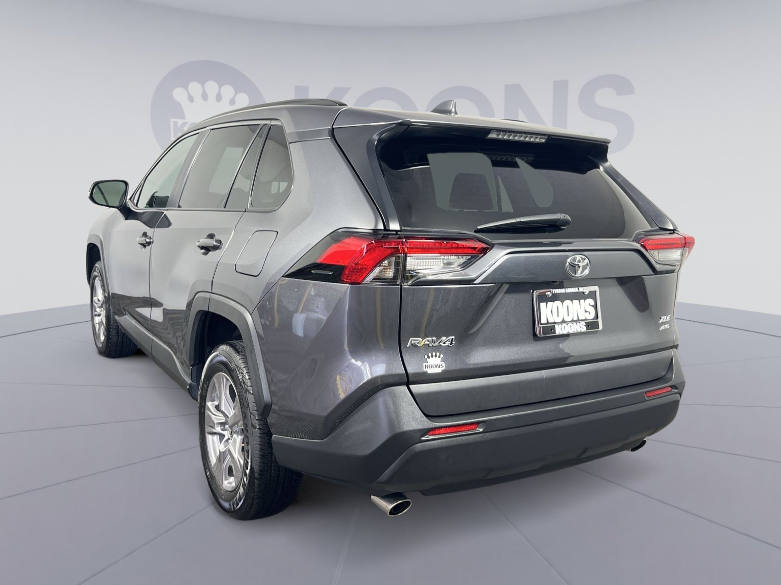 Used 2024 Toyota RAV4 XLE AWD/4WD image 4