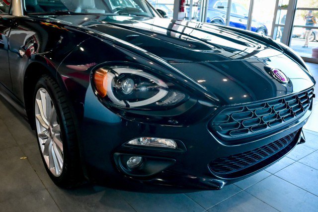 Used 2019 FIAT 124 Spider Lusso w/ Convenience Group image 18