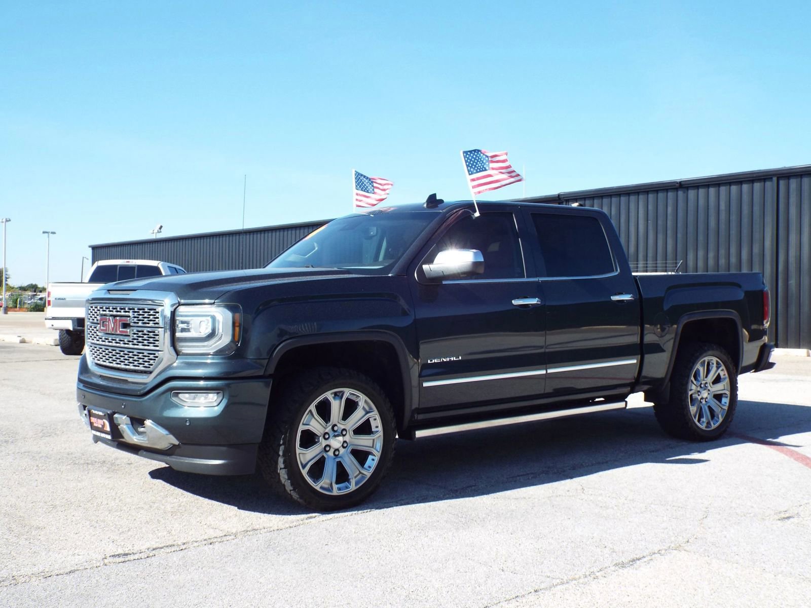 Used 2018 GMC Sierra 1500 Denali w/ Denali Ultimate Package image 1