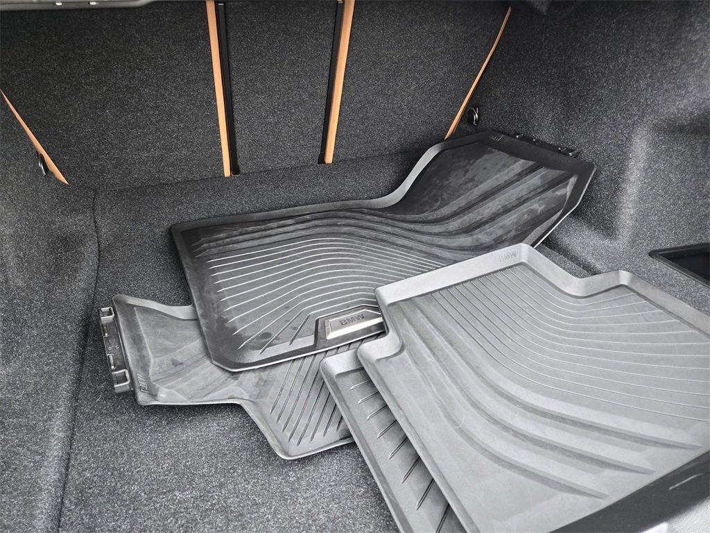 Certified 2025 BMW 330i xDrive Sedan w/ M Sport Package image 35