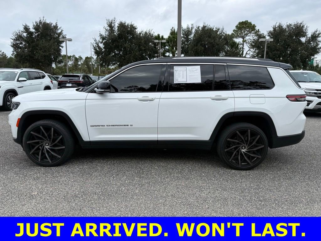 Used 2022 Jeep Grand Cherokee L Limited image 14