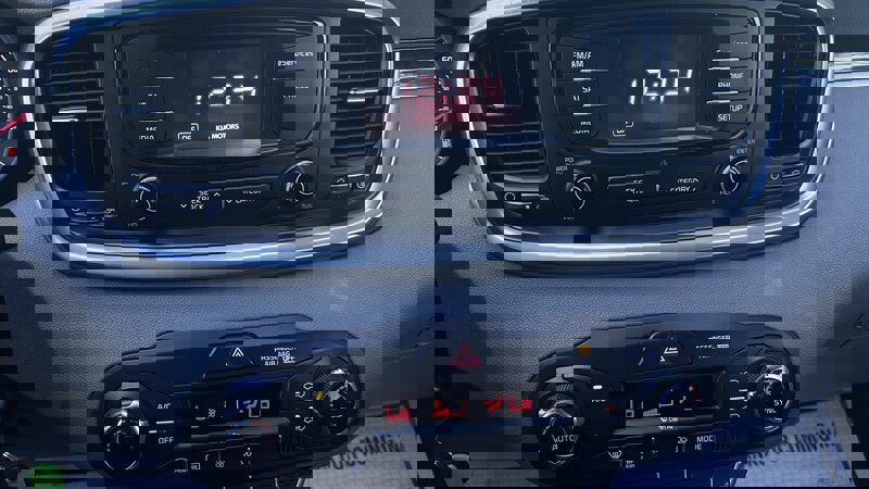 Used 2016 Kia Sorento EX AWD/4WD image 17