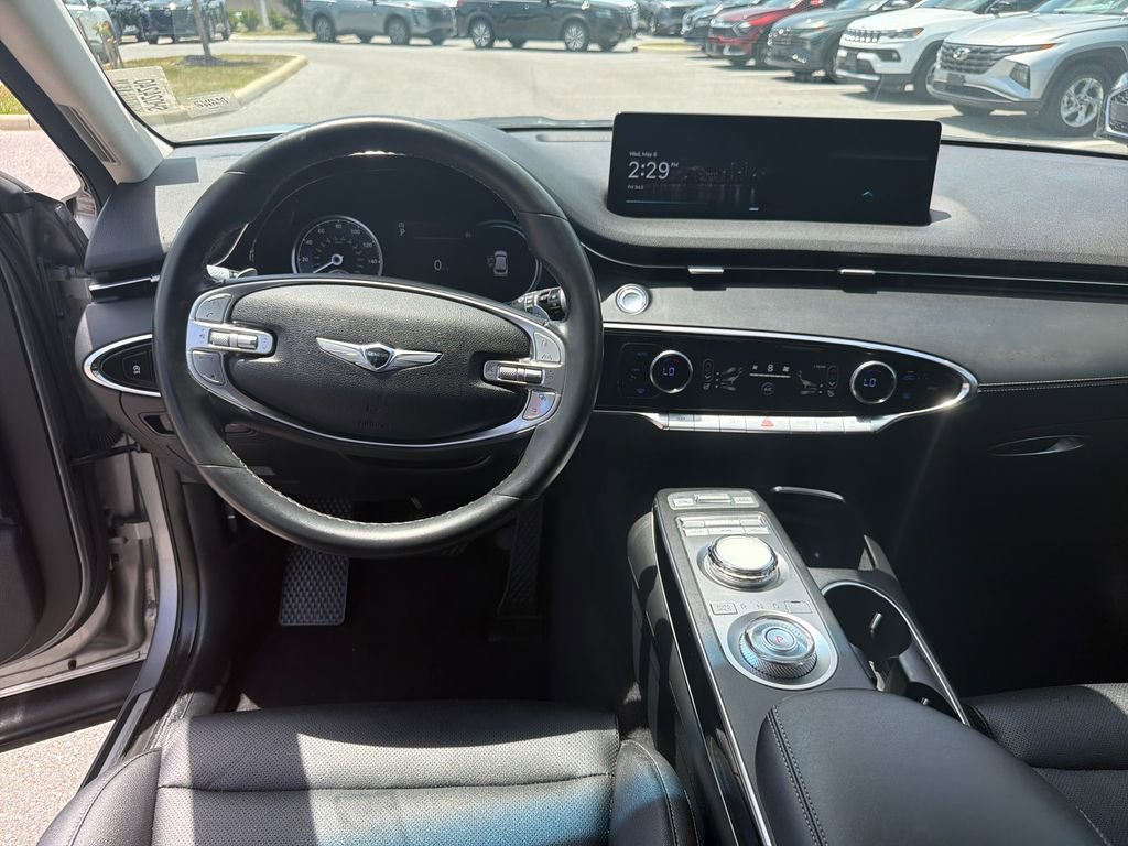 Used 2025 Genesis GV70 2.5T AWD/4WD image 26