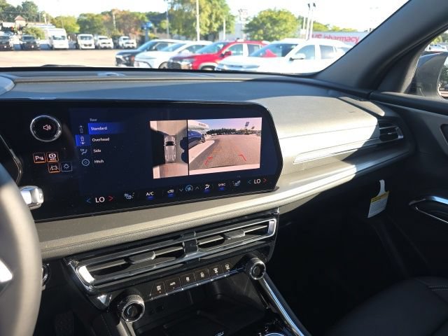 New 2027 Chevrolet Traverse LT w/ Driver Confidence Package FWD image 22