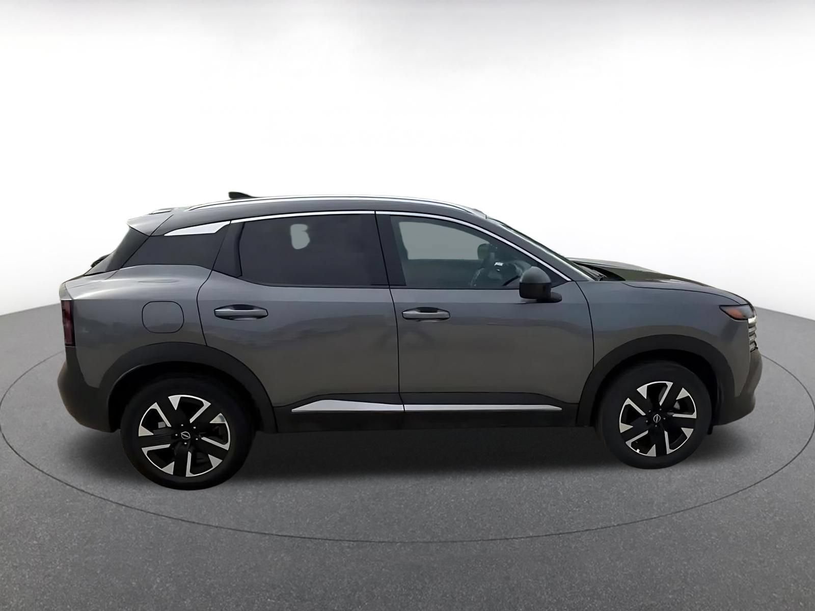 Used 2026 Nissan Kicks SV w/ Cold Weather Package AWD/4WD image 16