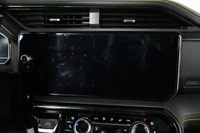 Used 2025 GMC Sierra 2500 AT4 w/ AT4 Premium Plus Package image 4