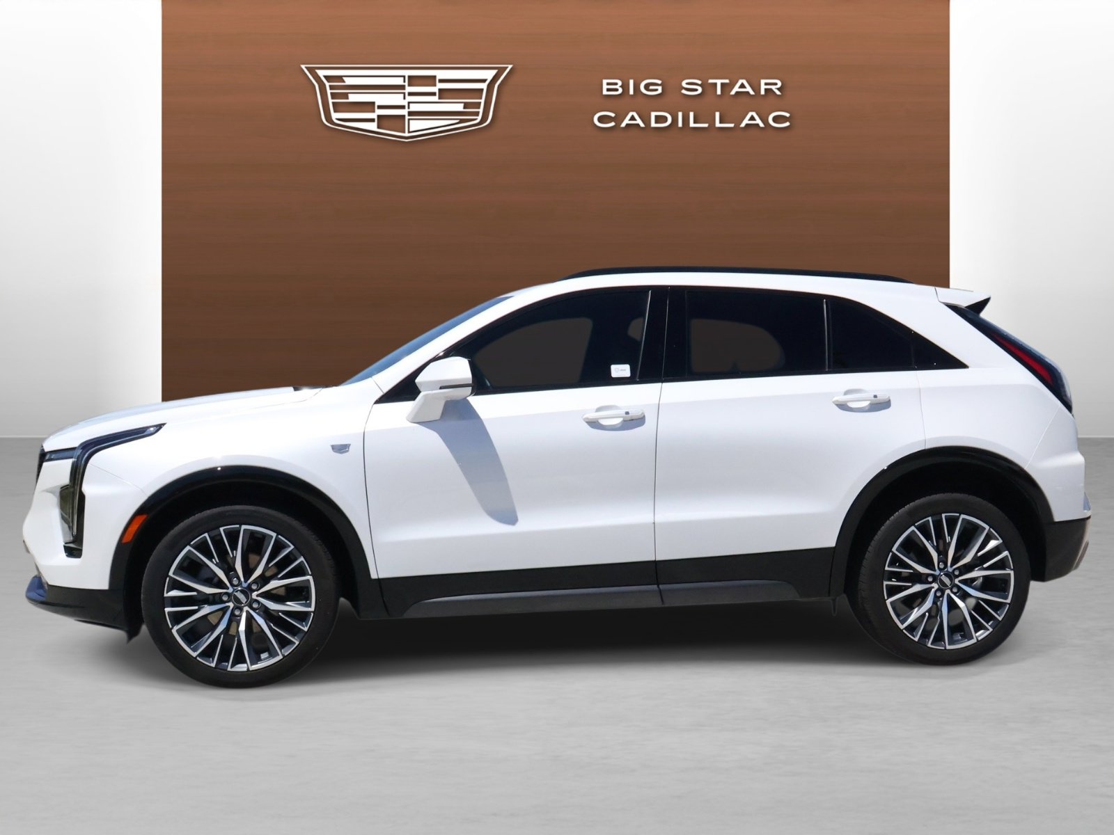 Certified 2024 Cadillac XT4 Sport FWD image 2