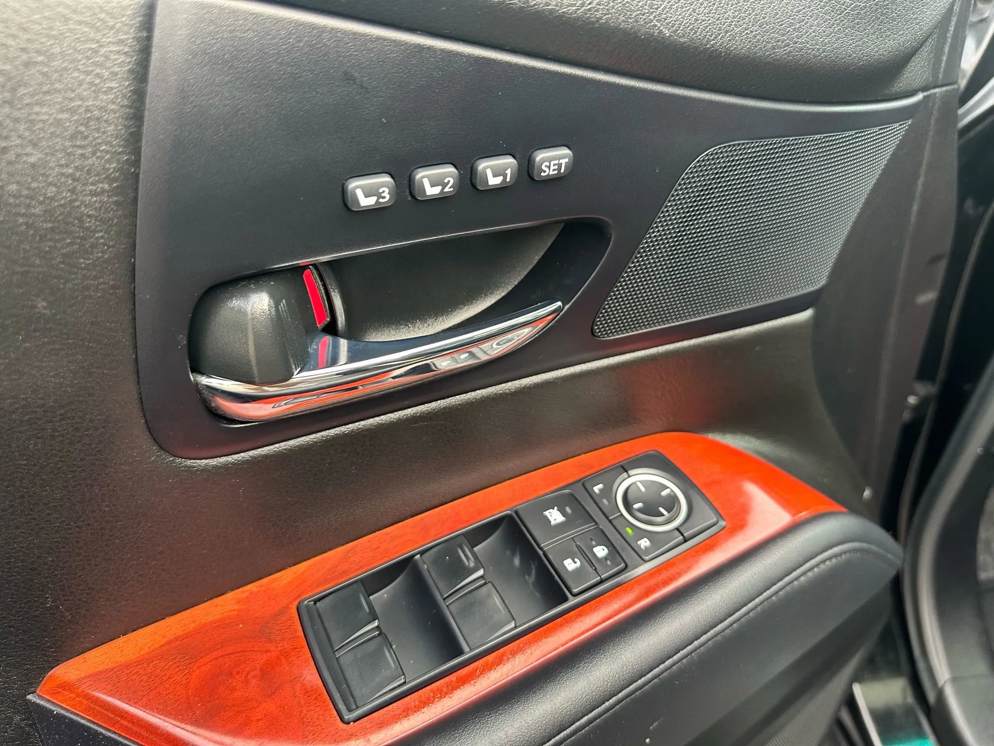 Used 2010 Lexus RX 350 AWD image 11