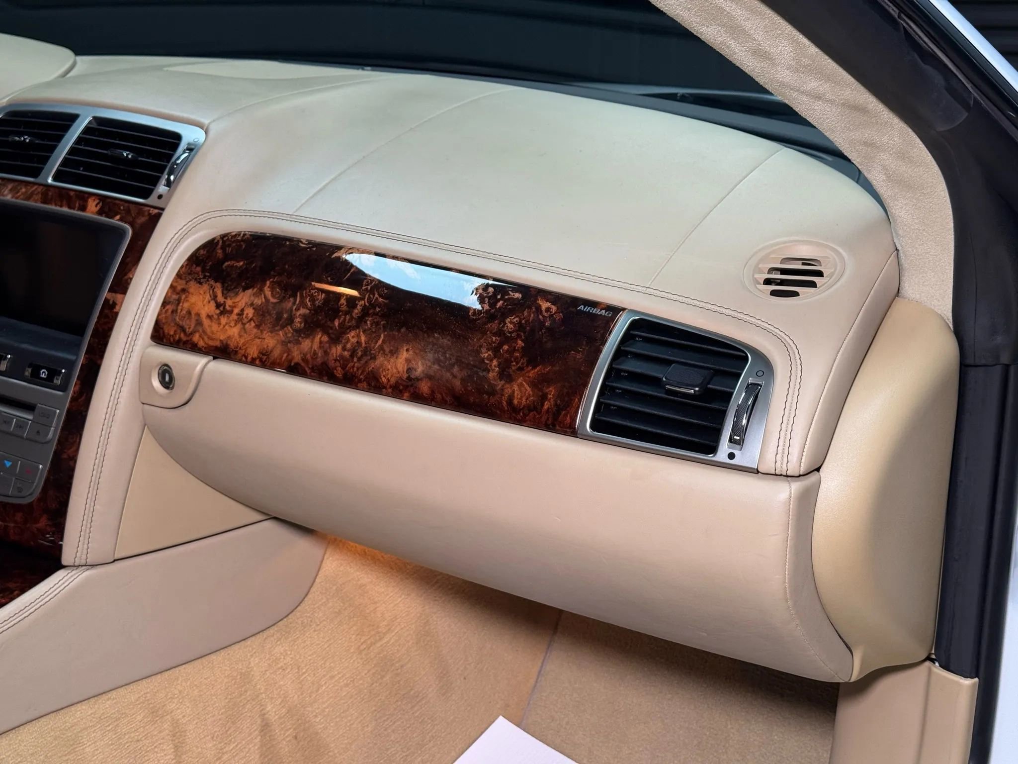 Used 2011 Jaguar XK Coupe image 42