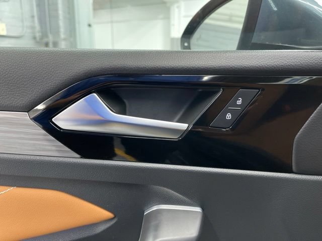 Certified 2023 Volkswagen Jetta SEL FWD image 28