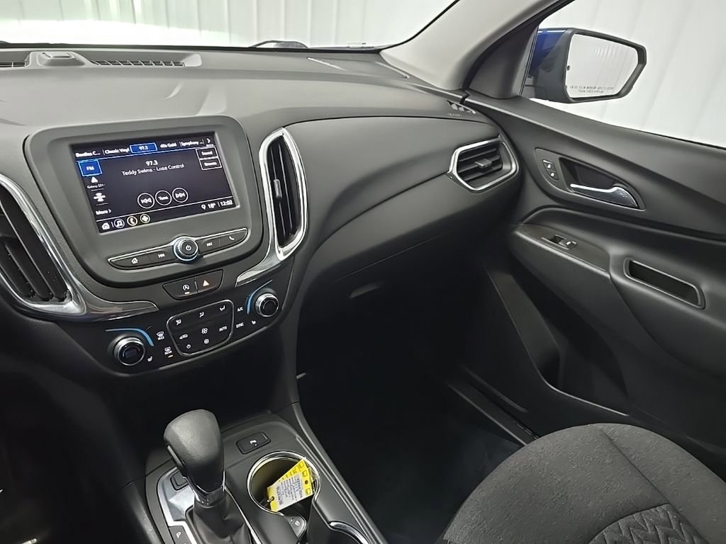 Used 2023 Chevrolet Equinox LT image 25