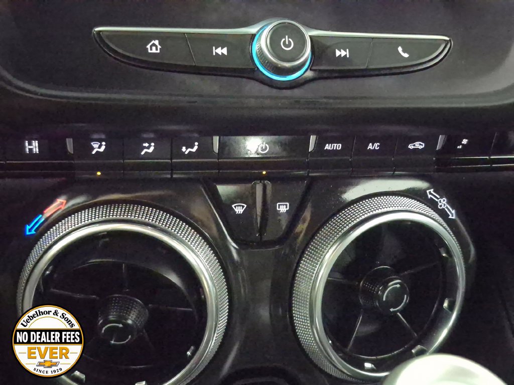 Used 2020 Chevrolet Camaro LT RWD image 19