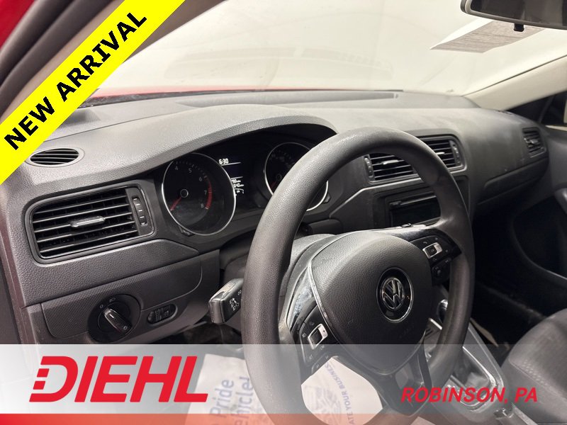 Used 2015 Volkswagen Jetta S image 17