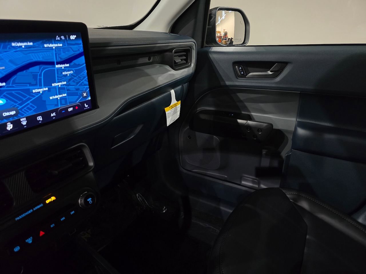 New 2025 Ford Maverick Lariat w/ Black Appearance Package AWD/4WD image 30