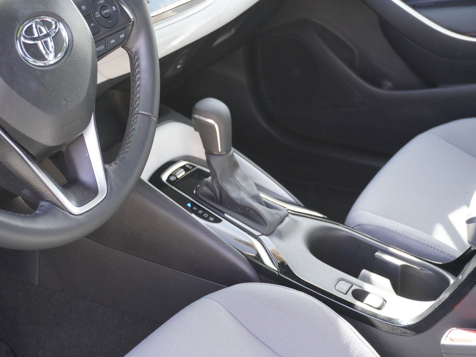 Used 2025 Toyota Corolla SE image 19