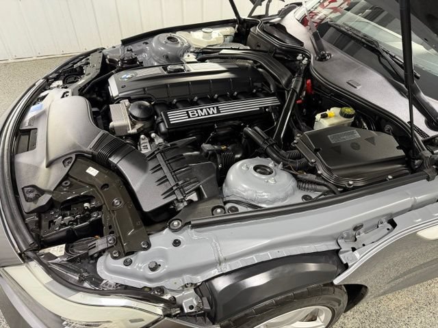 Used 2011 BMW Z4 sDrive30i RWD image 26