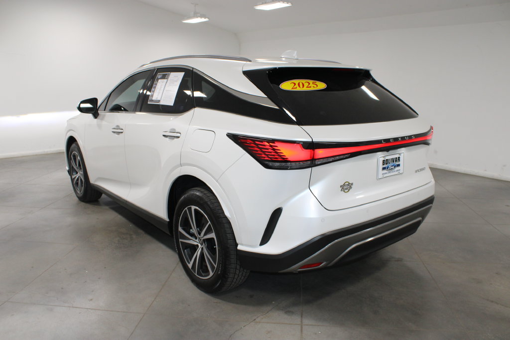 Used 2025 Lexus RX 350 Premium w/ Accessory Package (Z1) FWD image 7