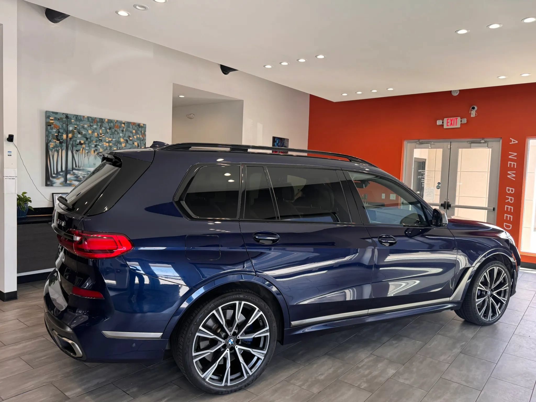 Used 2020 BMW X7 M50i w/ Dynamic Handling Package AWD/4WD image 14