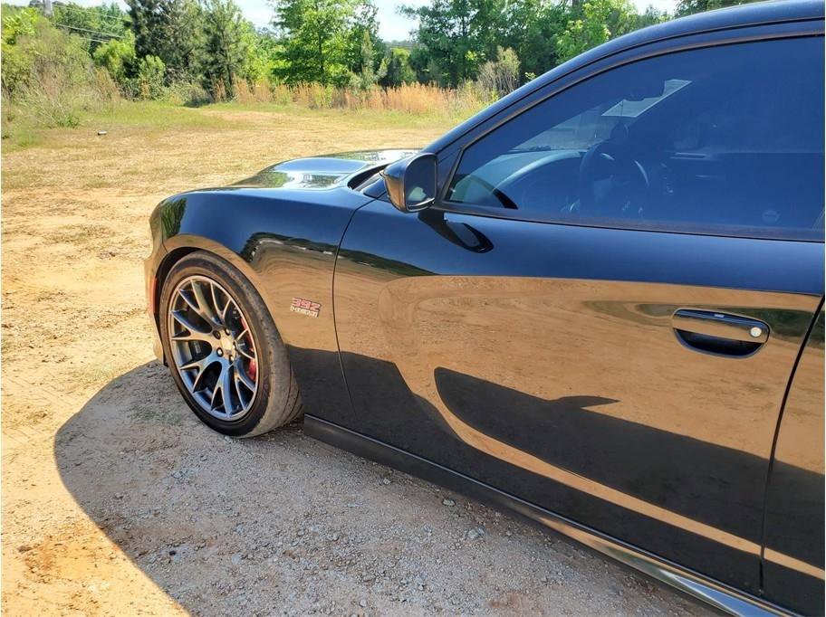Used 2016 Dodge Charger SRT w/ Harman/Kardon Audio Group RWD image 21