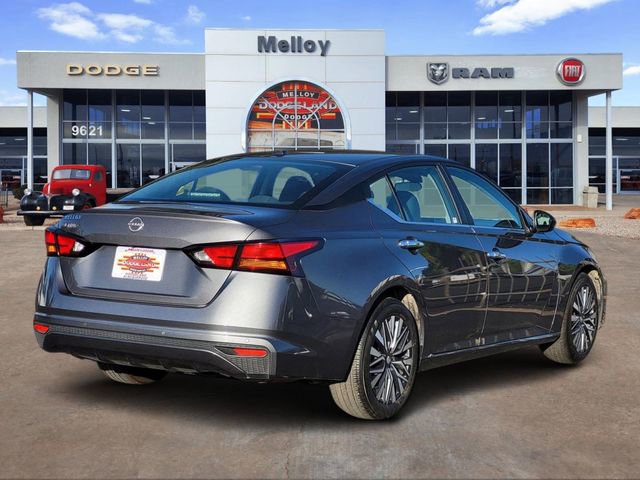 Used 2025 Nissan Altima 2.5 SV FWD image 4