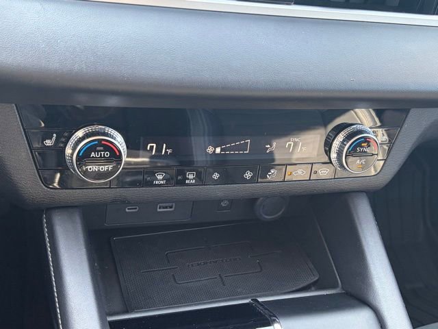 Used 2024 Mitsubishi Outlander SE image 22