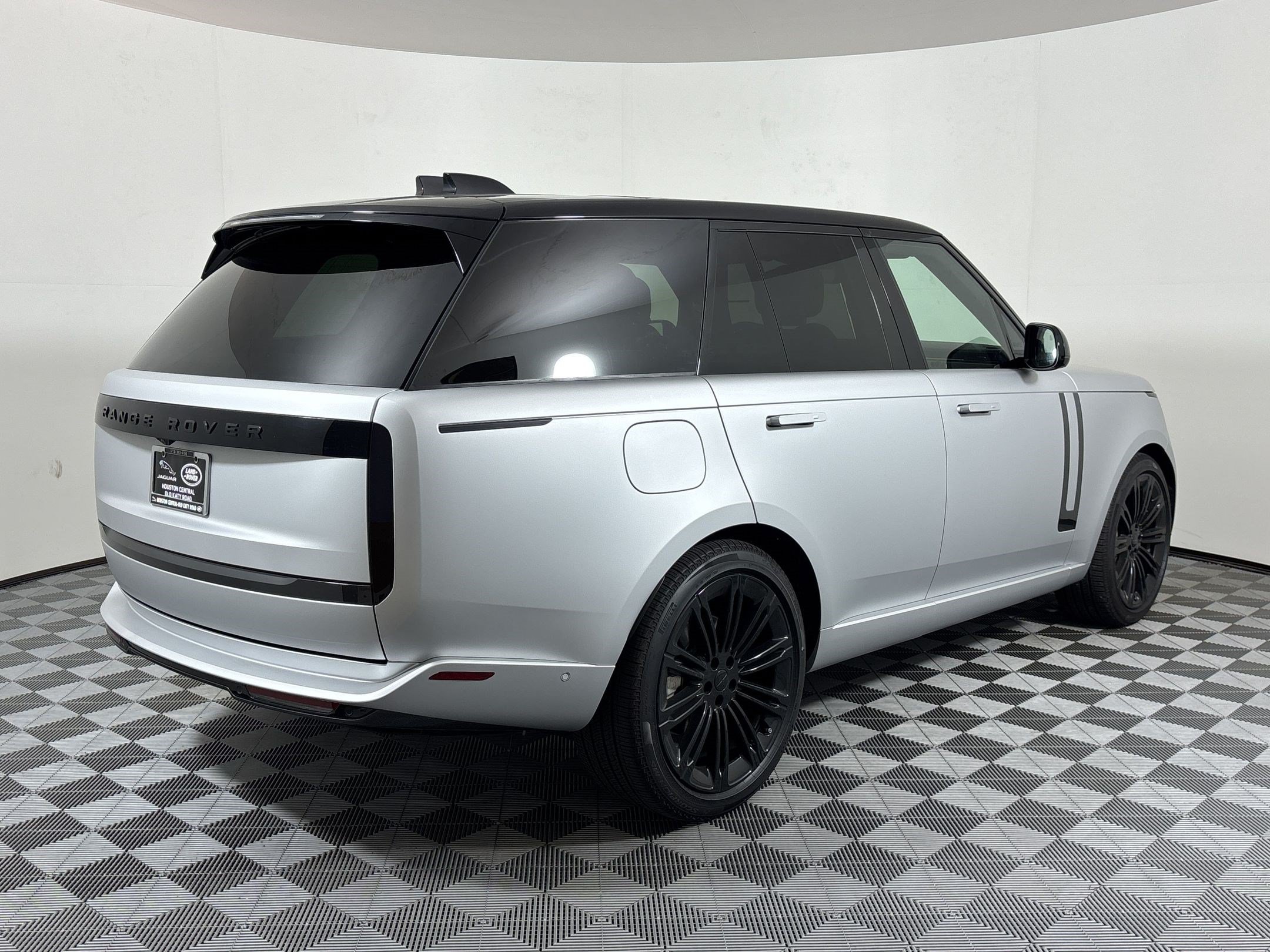 New 2026 Land Rover Range Rover SE AWD/4WD image 9