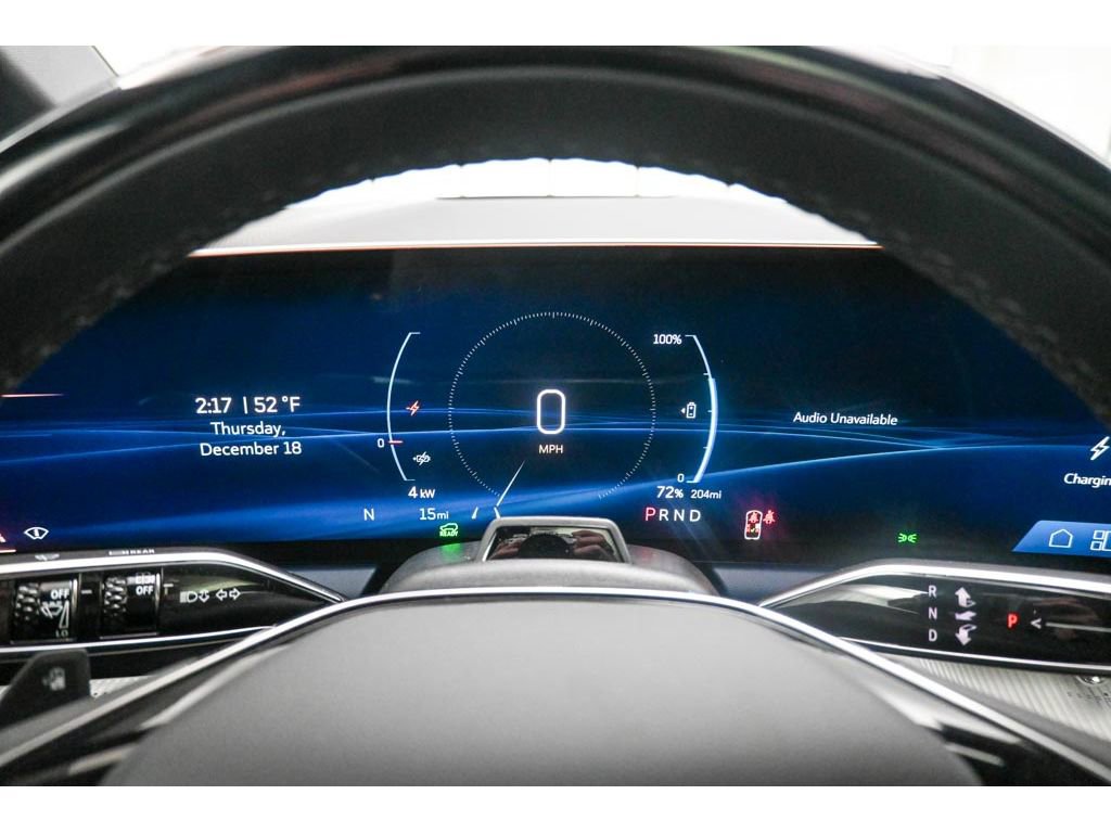 New 2026 Cadillac Optiq Luxury 2 image 24