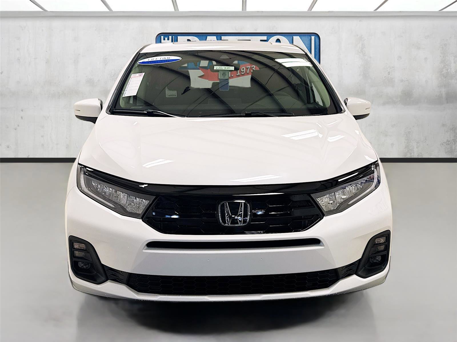 New 2026 Honda Odyssey Touring image 2