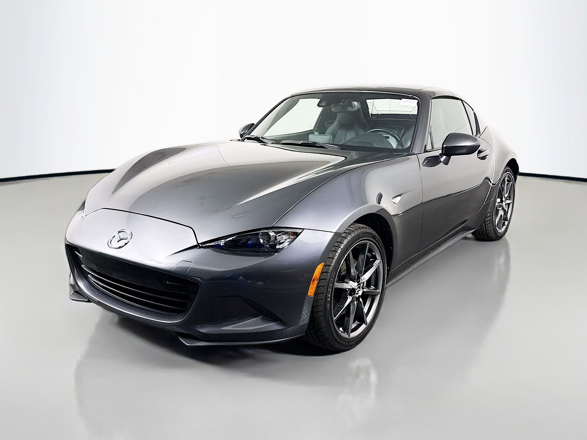 Used 2017 MAZDA MX-5 Miata RF Grand Touring image 4