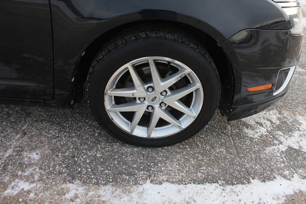 Used 2011 Ford Fusion SEL w/ 302A Rapid Spec Order Code image 51