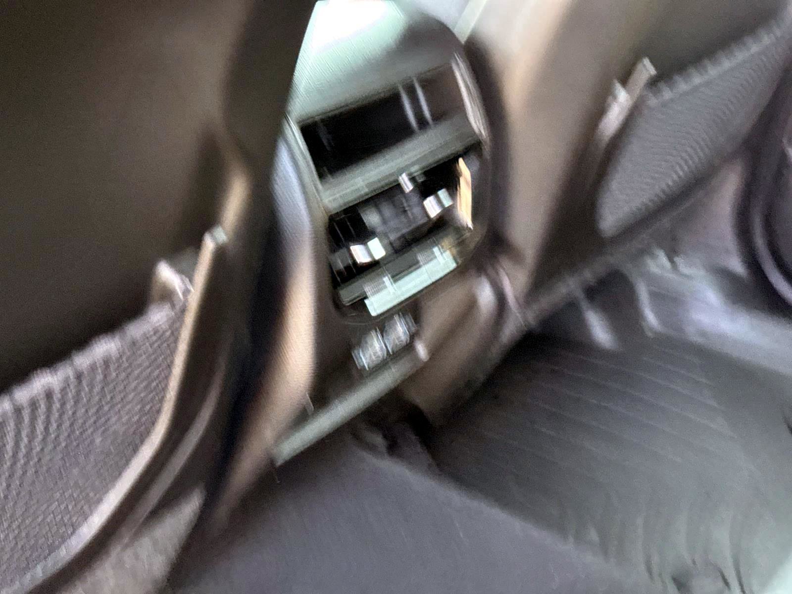 Used 2022 Jeep Grand Cherokee Altitude image 11