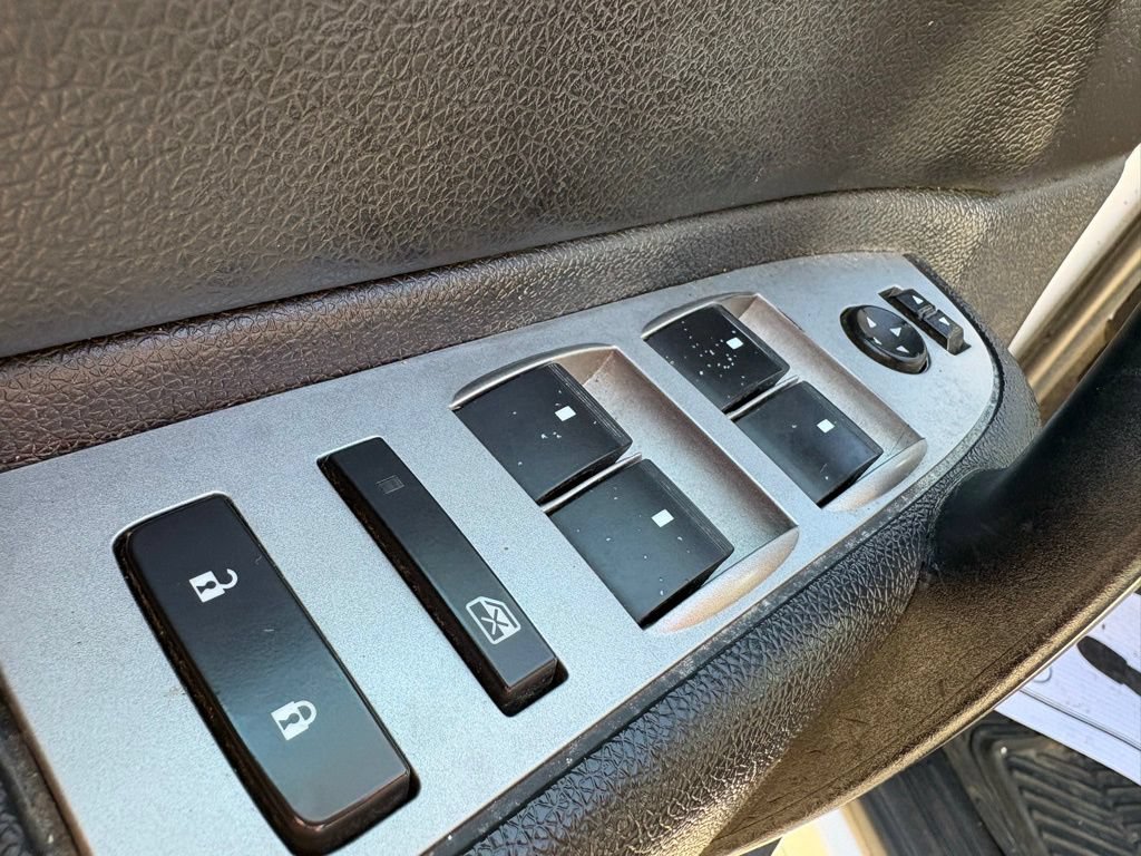 Used 2011 GMC Sierra 1500 SLE w/ Power Tech Package AWD/4WD image 15