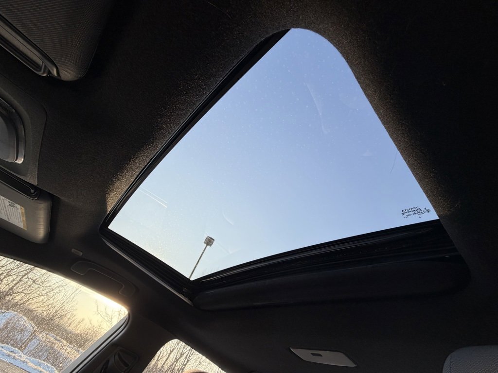 Used 2024 Toyota Corolla SE image 25