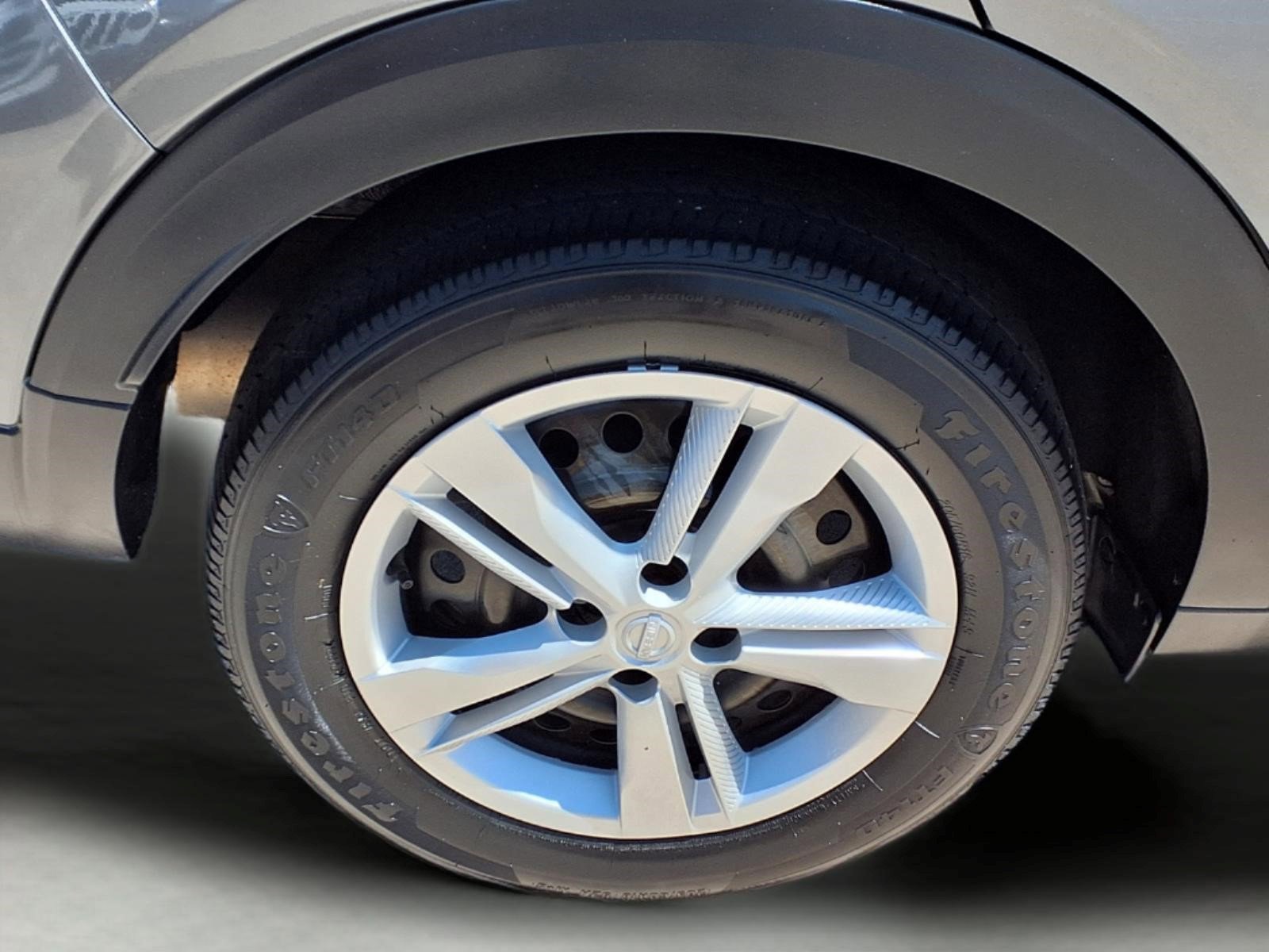 Used 2023 Nissan Kicks S FWD image 9