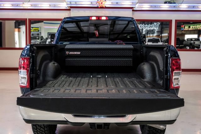 Used 2024 RAM 2500 Tradesman w/ Chrome Appearance Group image 6