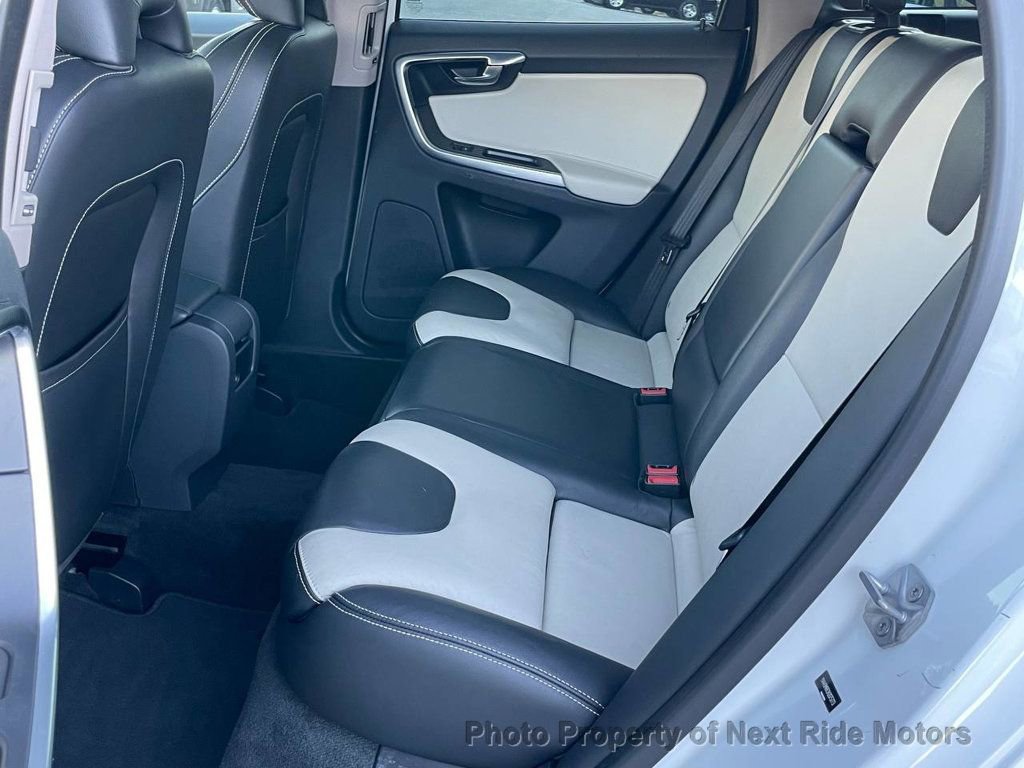 Used 2017 Volvo XC60 T6 Dynamic w/ Preferred Option Package AWD/4WD image 9
