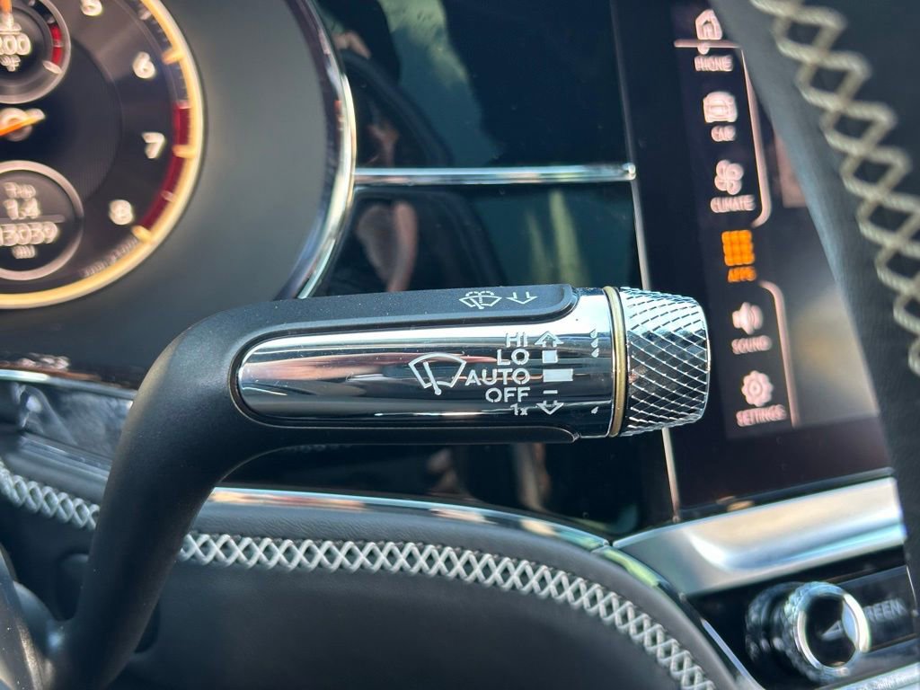 Used 2021 Bentley Flying Spur V8 image 54