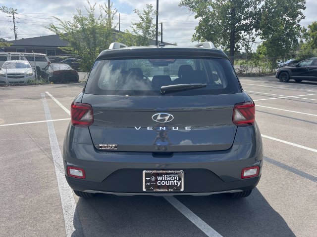 New 2026 Hyundai Venue SEL FWD image 4