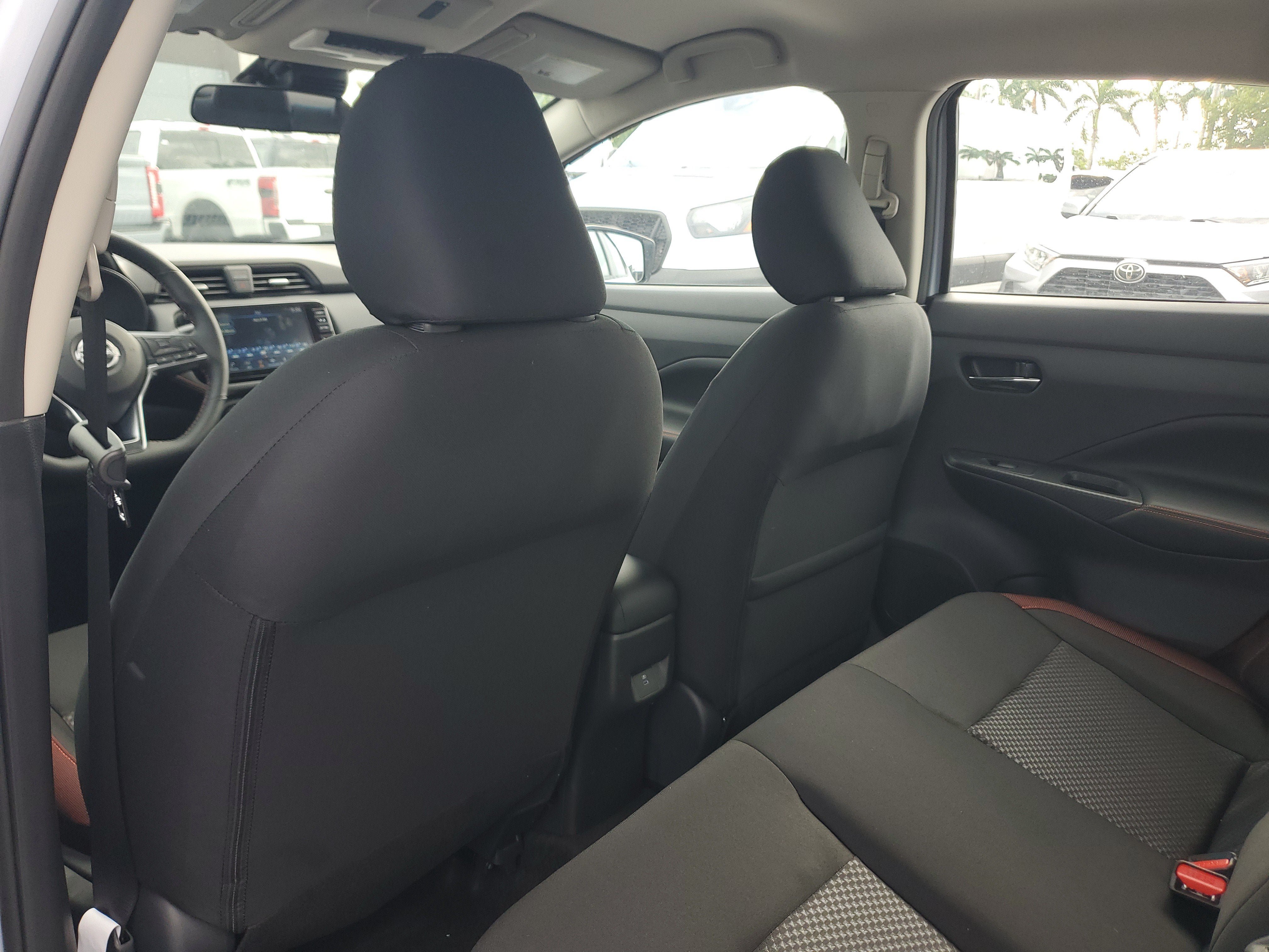 New 2025 Nissan Versa SR w/ Trunk Package FWD image 16