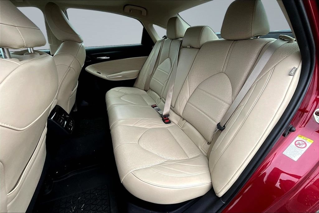 Used 2019 Toyota Avalon Limited w/ Advanced Safety Package FWD image 20