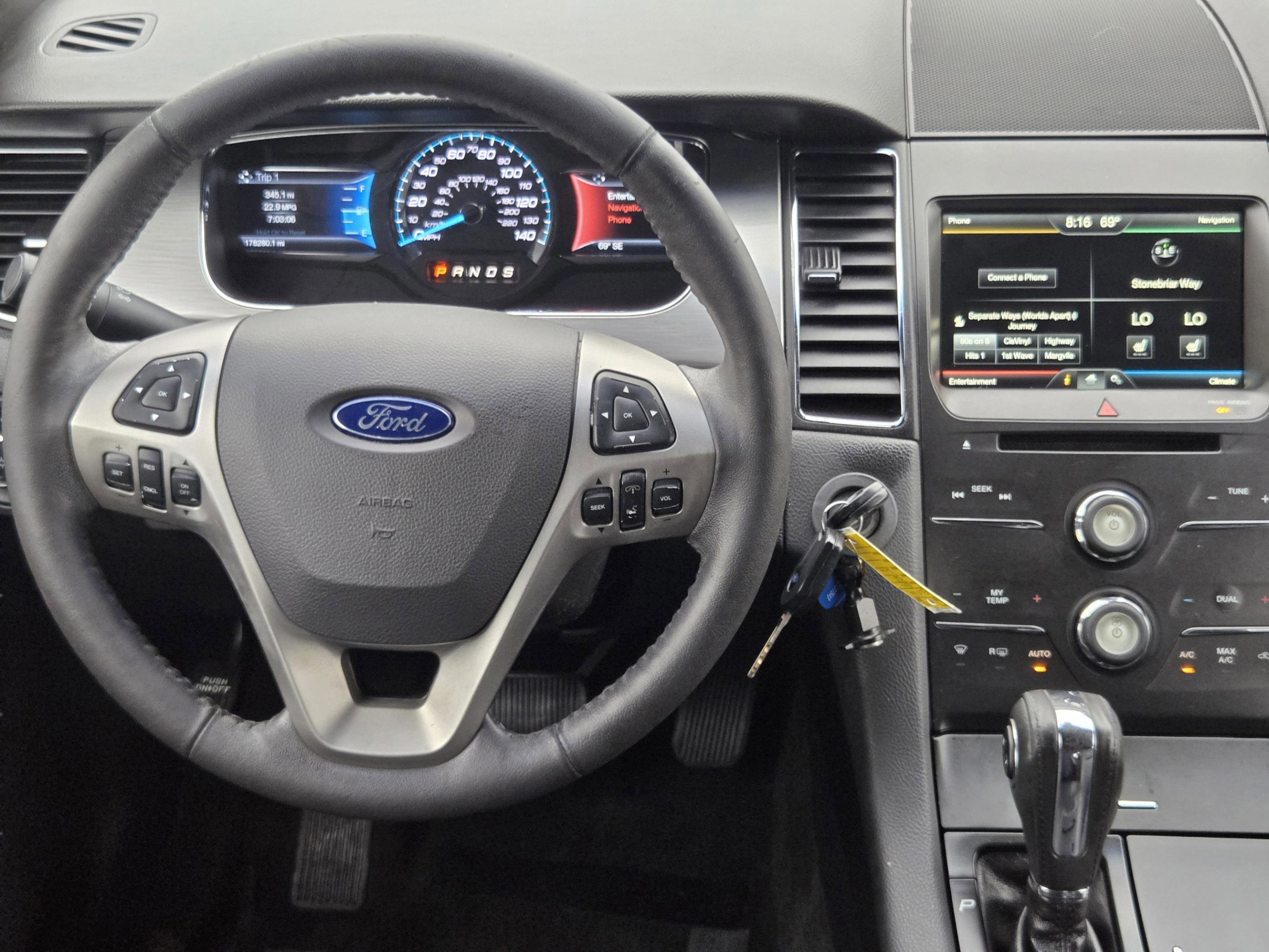Used 2014 Ford Taurus SEL w/ Equipment Group 201A FWD image 23