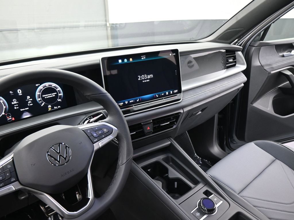 New 2026 Volkswagen Tiguan SE R-Line image 35